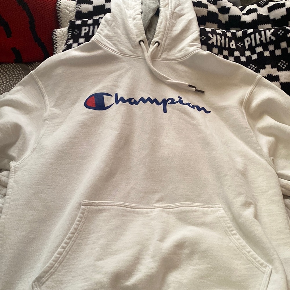 Champion hoodie ✨✨